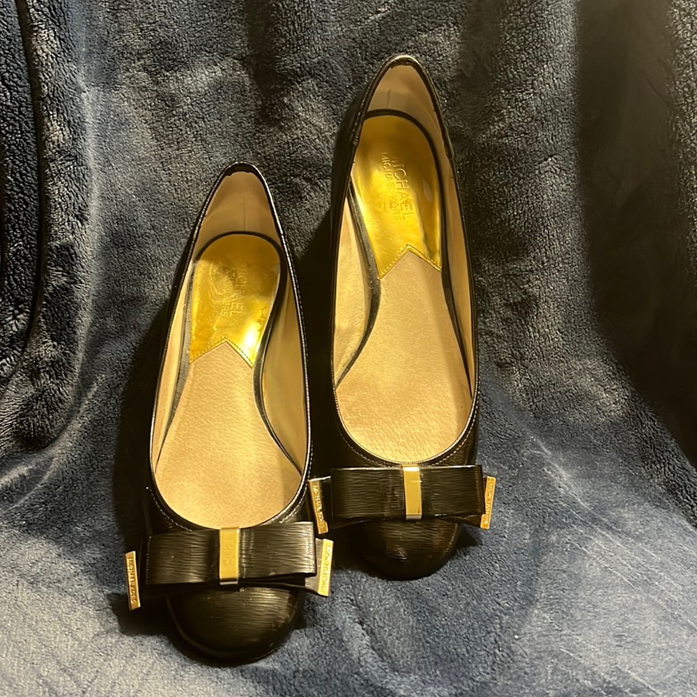 Michael kors black heels/ pumps